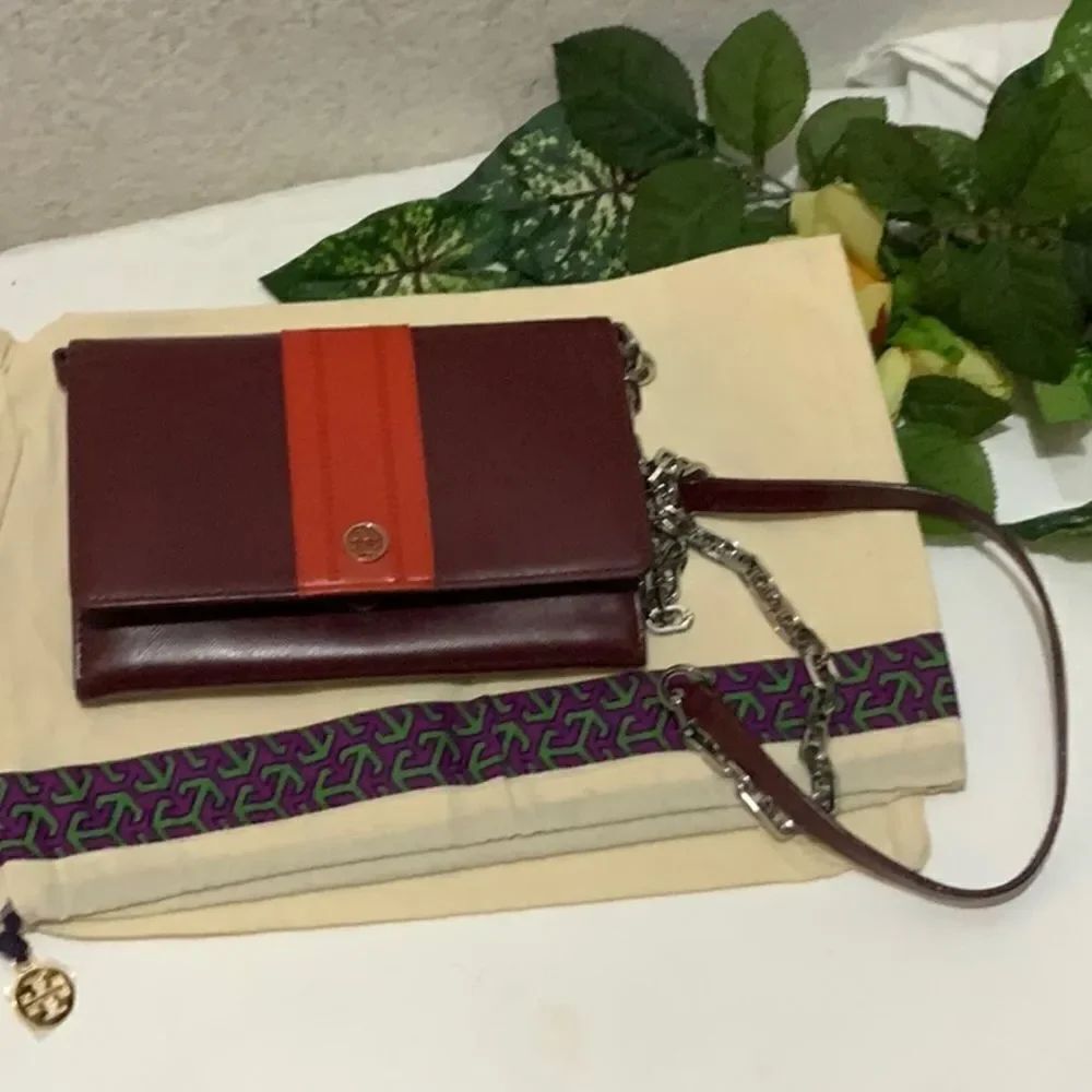TORY BURCH Red orange Leather Robinson Chain Link Crossbody Wallet